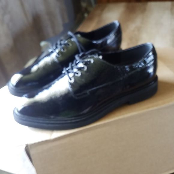 Kenneth Cole New York Oxford NWOT - Picture 2 of 4